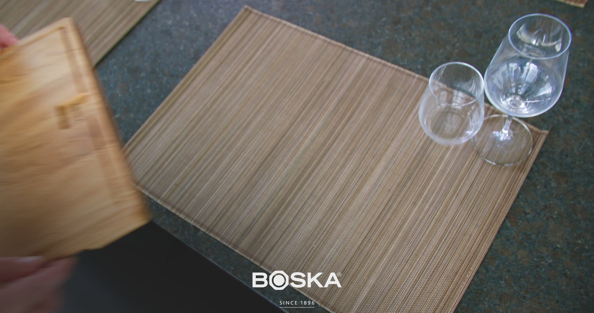 320052 - BOSKA Dining Board Friends L - 39 cm